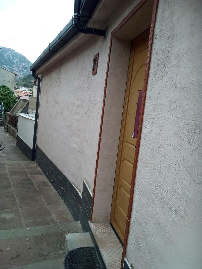 Al Mare, Al Sole, Si', Ma Nella Casa Del Minatore Buggerru Exterior foto